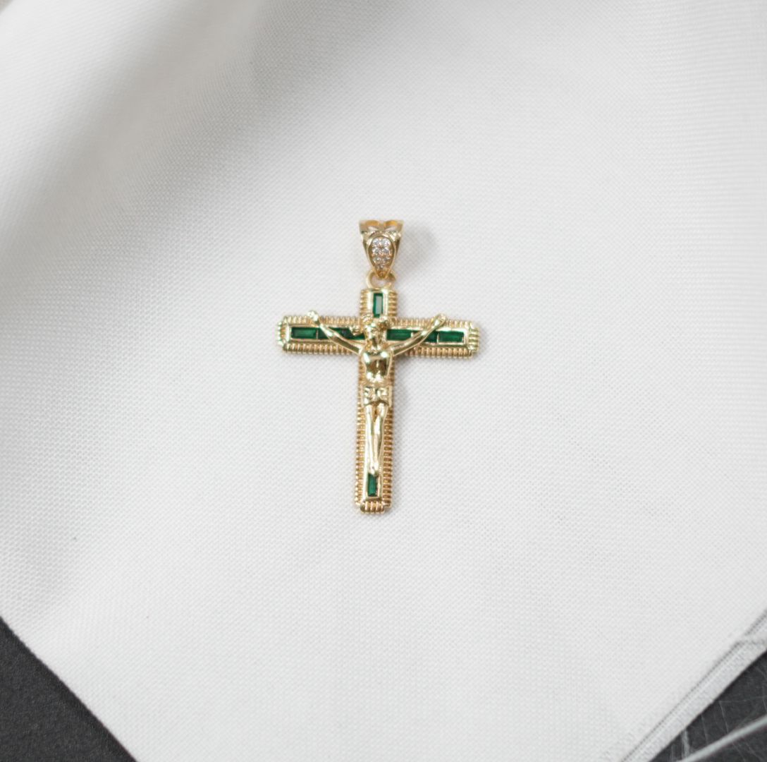 DIJE CRUZ JESUS DORADO PIEDRAS VERDES