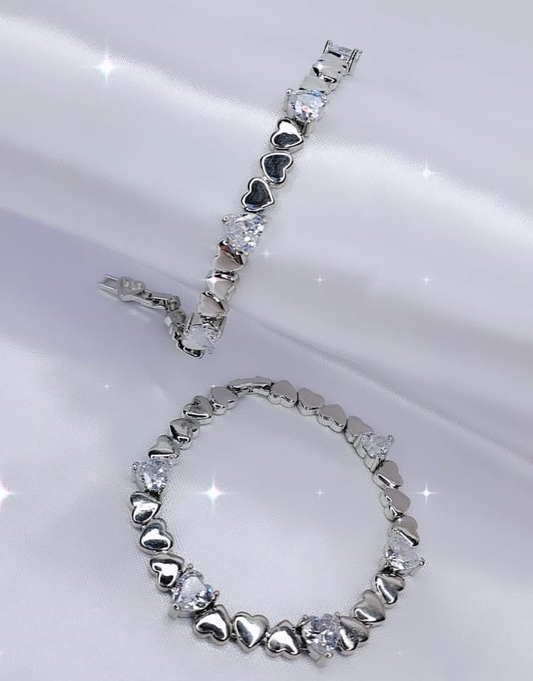 MANILLA PLATEADA CORAZONES GRUESOS