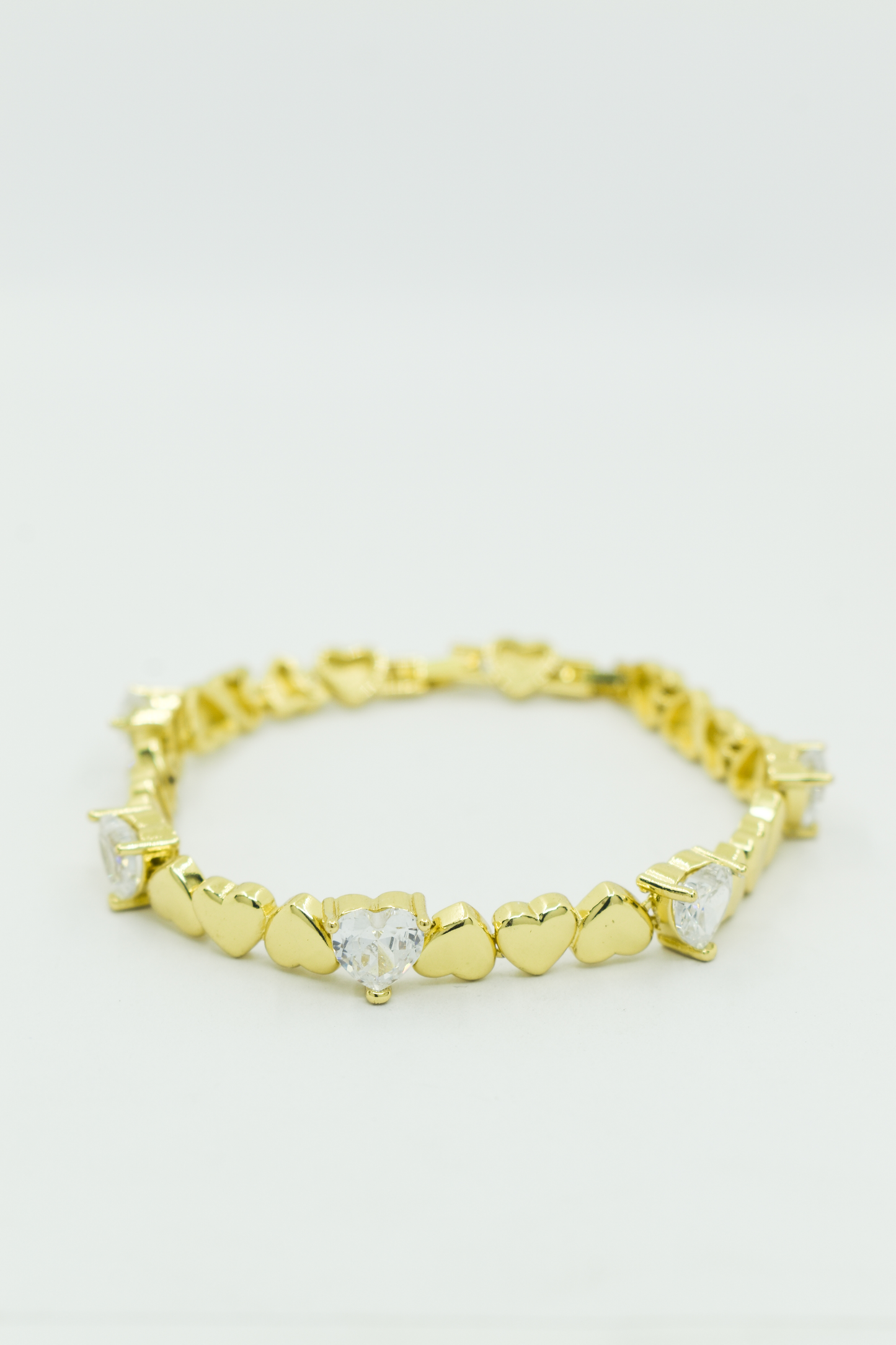 MANILLA DORADA CORAZONES GRUESOS